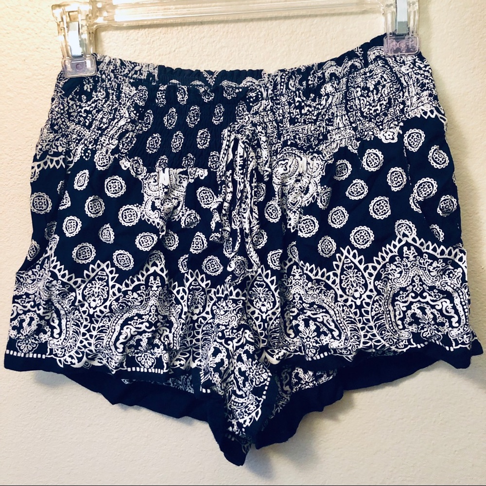 Stretchy boho shorts